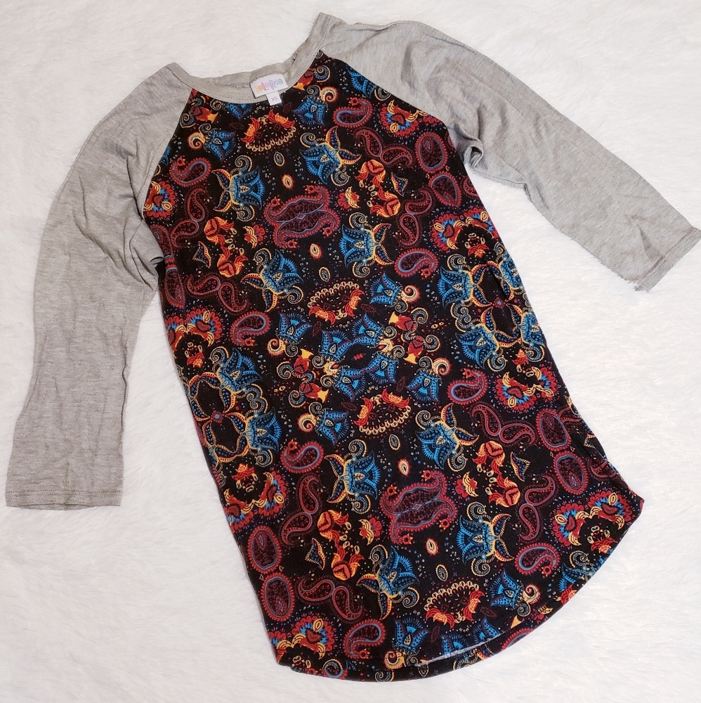 🌷3/$10 Lularoe Randy top